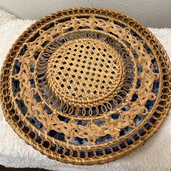 5 Piece Ceramic Crudité Set in Wicker Basket - Picture 11 of 14